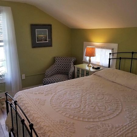 The Blackberry Inn Bed & Breakfast Watkins Glen Eksteriør bilde